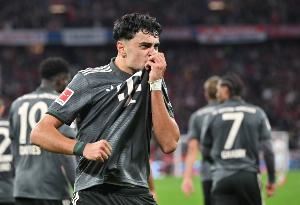 绝不把车借给哪位队友？帕夫洛维奇：奥利塞，他开车贼快