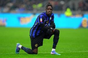 记者：比塞克明夏离开国米的可能性增加，要价不低于4000万欧