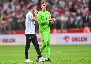 什琴斯尼：不清楚莱万是否能赶上国家德比，但他的伤情没预计严重