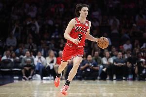 稳定输出！吉迪18中7拿下全队最高21分外加8板3助1断