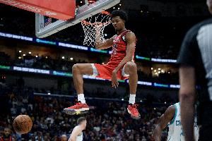 空砍群+1!墨菲22中15爆砍41分9板3助1断 得分平生涯最高纪录