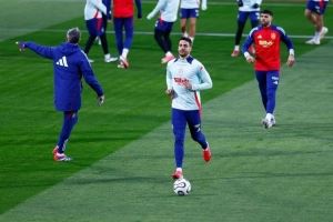 梅里诺:小时候我模仿比利亚托雷斯 踢前锋让我更好理解禁区空间